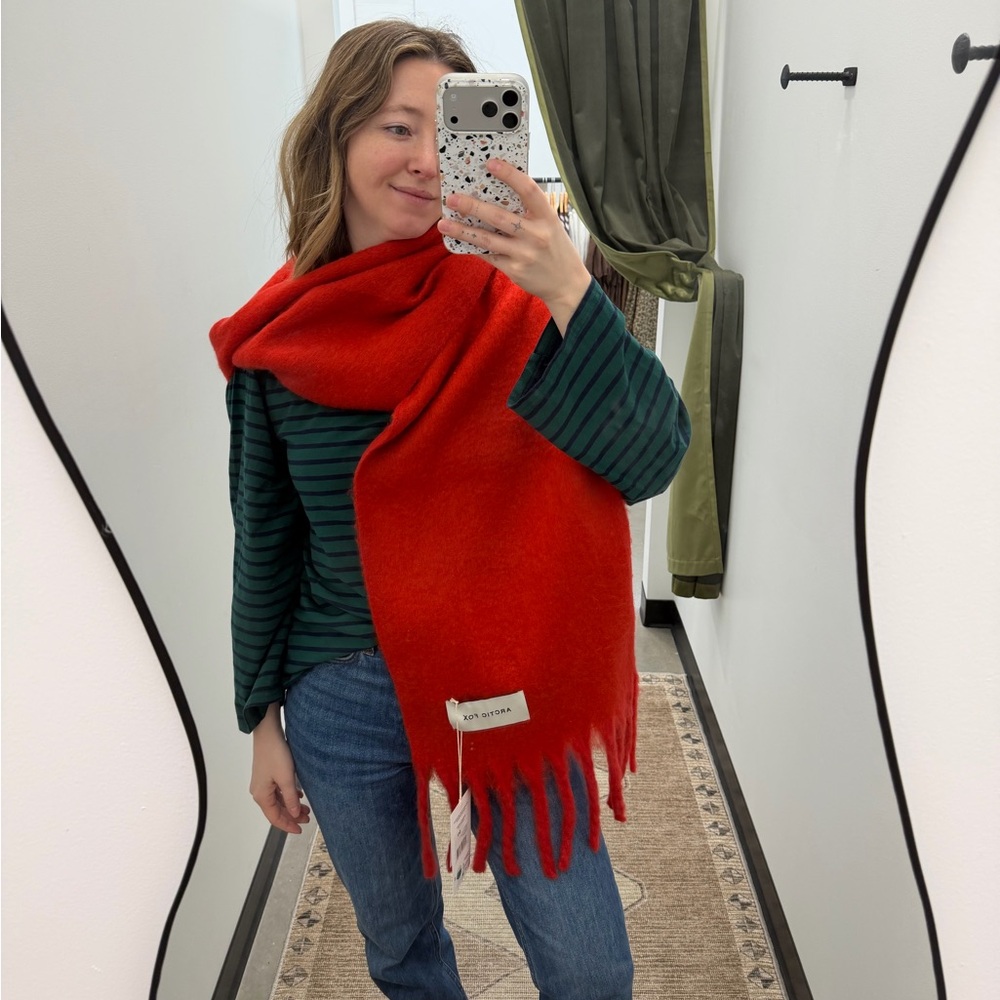 Arctic Fox Red Fringe Scarf